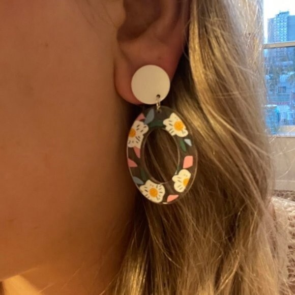 Floral Oval Resin Dangle Earrings NEW! 37O3 - Picture 6 of 11